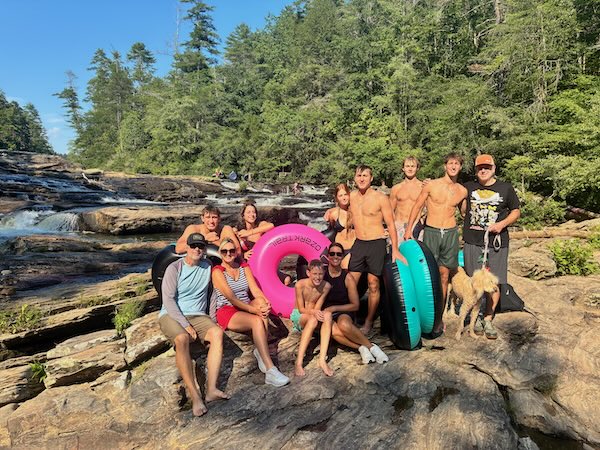 Group at Edge of the World Trail